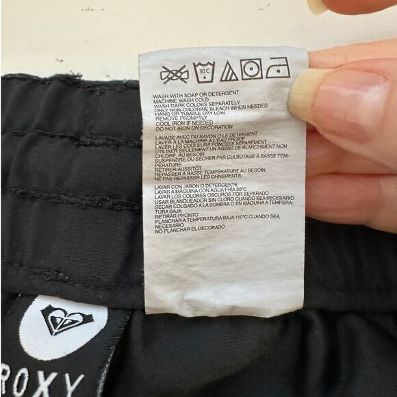 Roxy Black Floral Laser Cut Scalloped Edge Tie Waist Shorts S - Picture 12 of 14